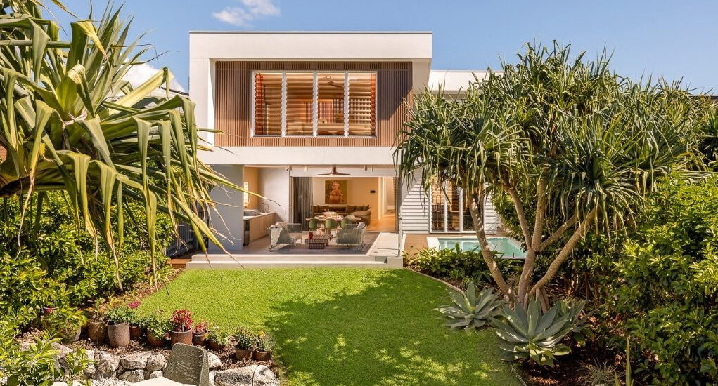 552 Web Gallery - yourtown-Draw-552-Gallery-01-Back-Of-House